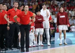 欧宝体育官方-匈牙利和波兰足球